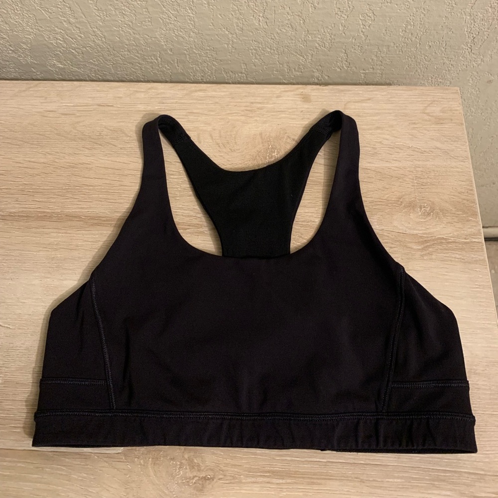 Lululemon sport bra